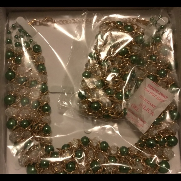 Skyline Necklace and Bracelet Set - Picture 2 of 10